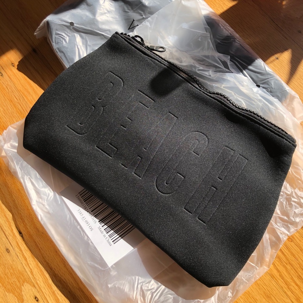 victoria’s secret 3 black neoprene bags.